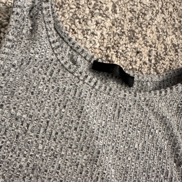 SHEIN Light Grey Cropped Tank Top - Picture 3 of 7